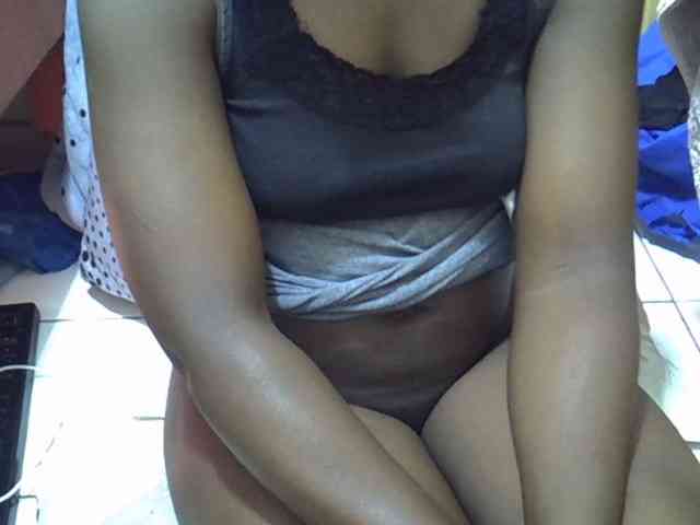 Ebonydora webcam