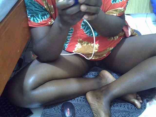 Ebonydora webcam