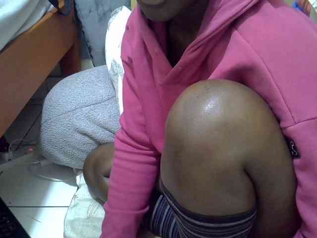 Ebonydora webcam