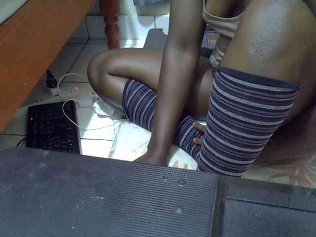 Ebonydora webcam