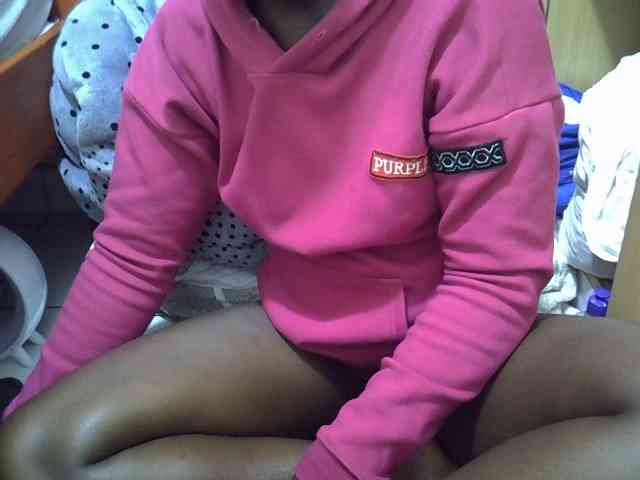 Ebonydora webcam