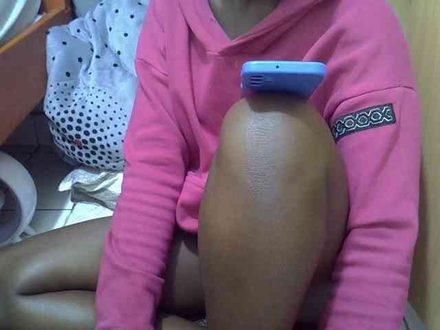 Ebonydora webcam