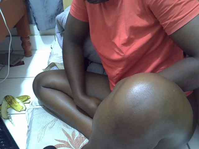 Ebonydora webcam