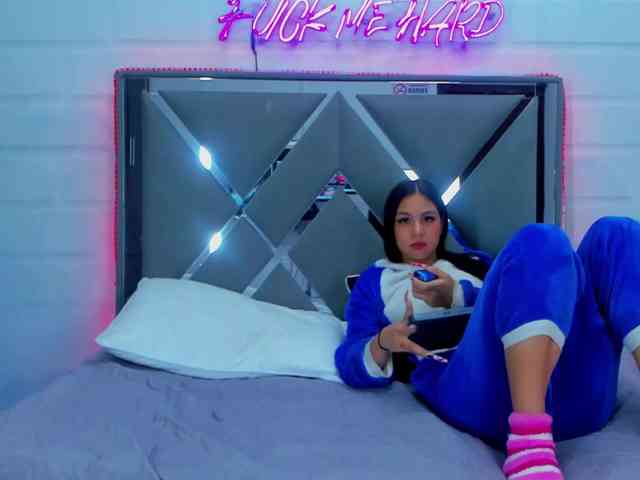 TeenLustLive- webcam
