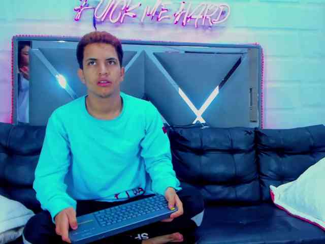 TeenLustLive- webcam