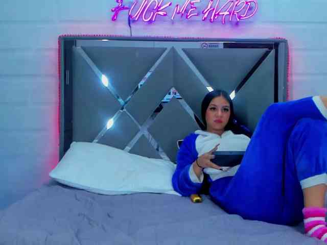 TeenLustLive- webcam