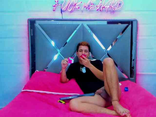 TeenLustLive- webcam