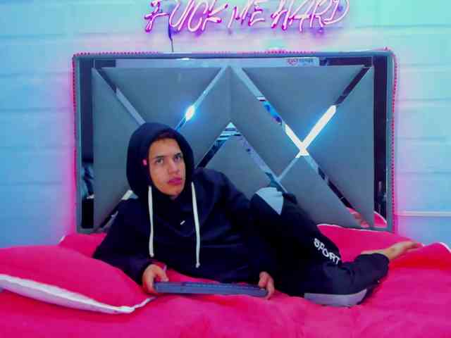 TeenLustLive- webcam