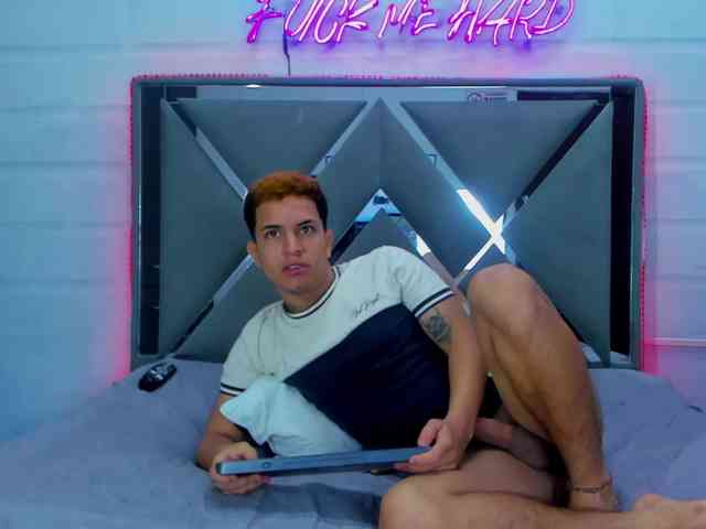 TeenLustLive- webcam