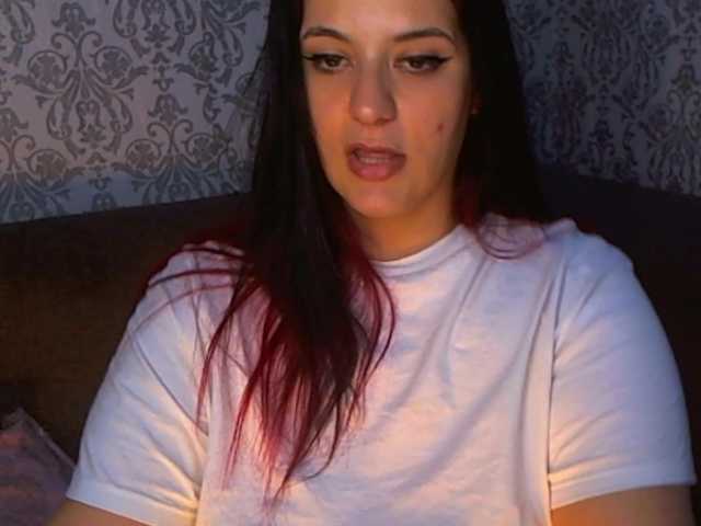 SkySupernova's BongaCams show and profile