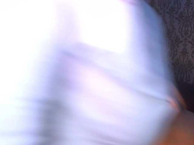 SkySupernova's BongaCams show and profile