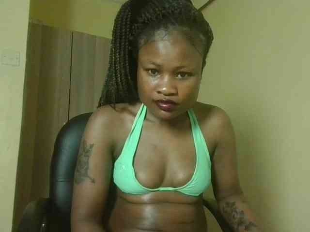 queenivy webcam
