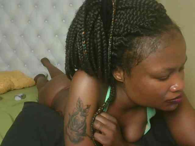 queenivy webcam
