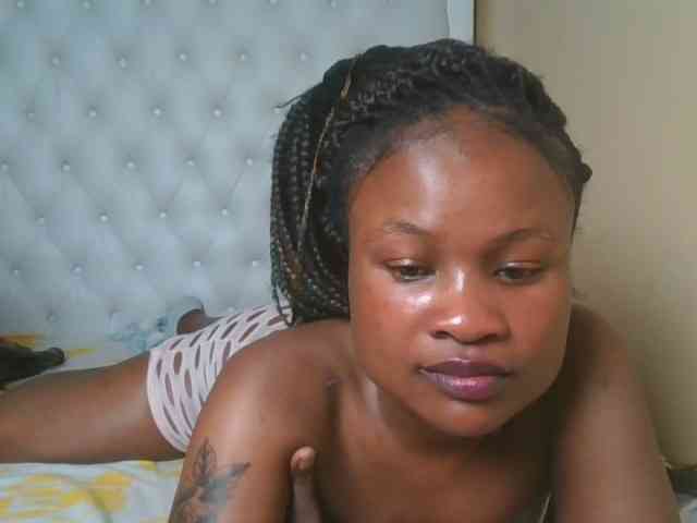 queenivy webcam