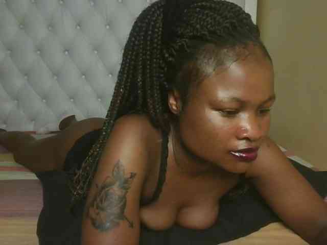 queenivy webcam