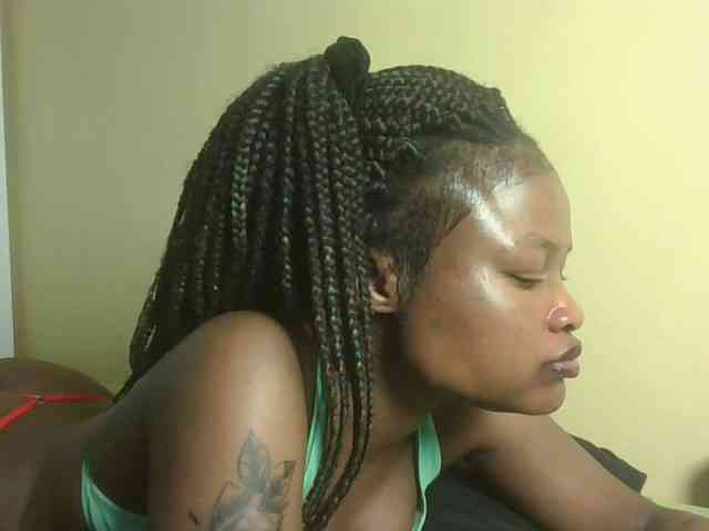queenivy webcam