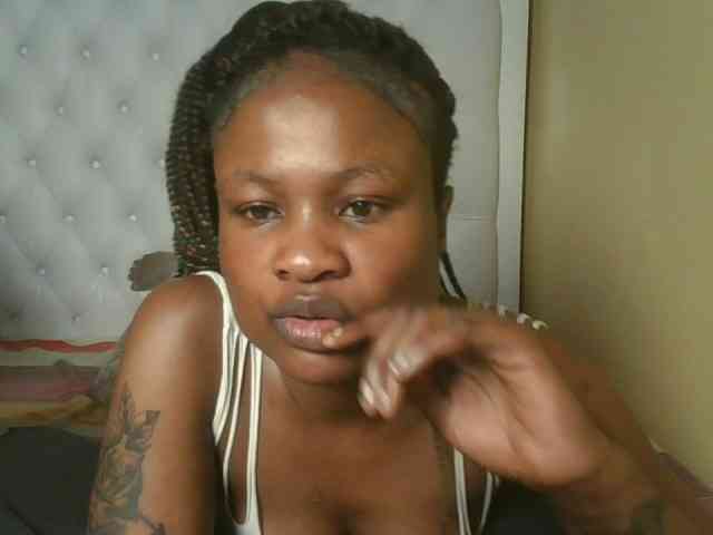 queenivy webcam