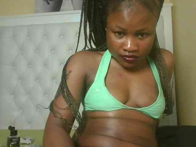queenivy webcam