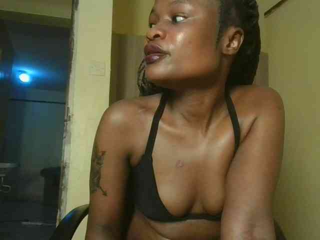queenivy webcam
