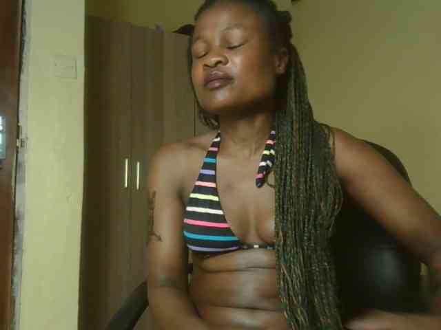 queenivy webcam