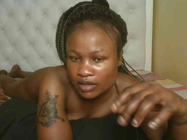 queenivy webcam