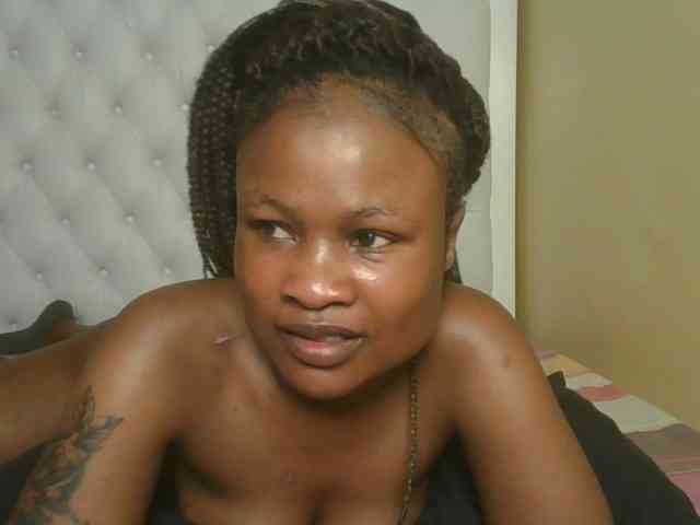 queenivy webcam