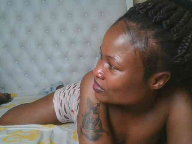 queenivy webcam