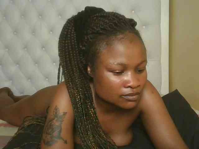 queenivy webcam