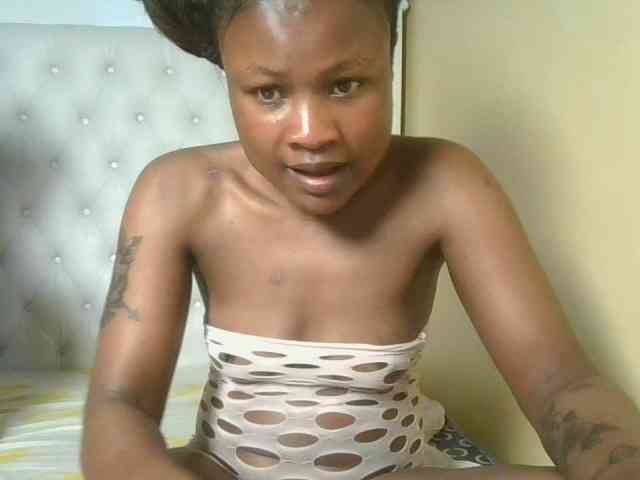 queenivy webcam