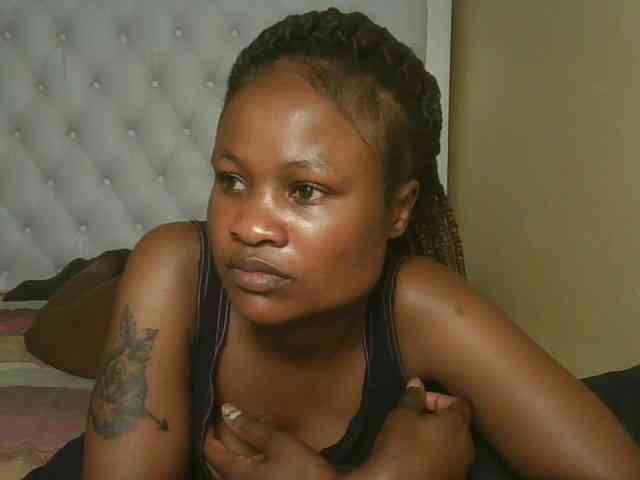 queenivy webcam