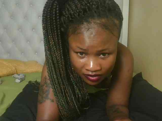 queenivy webcam