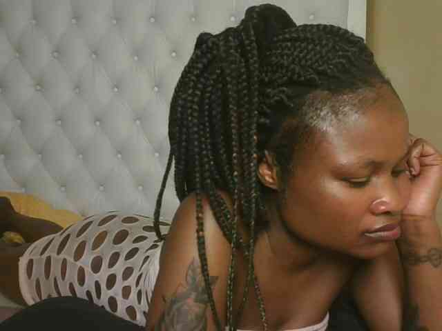 queenivy webcam