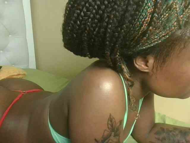 queenivy webcam