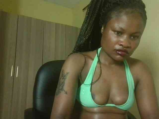 queenivy webcam