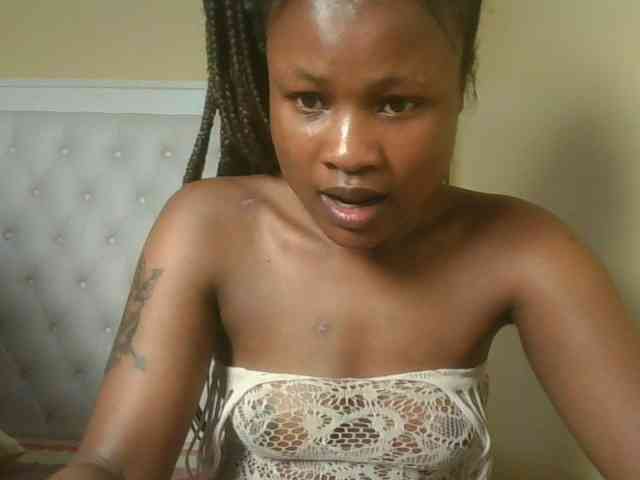 queenivy webcam