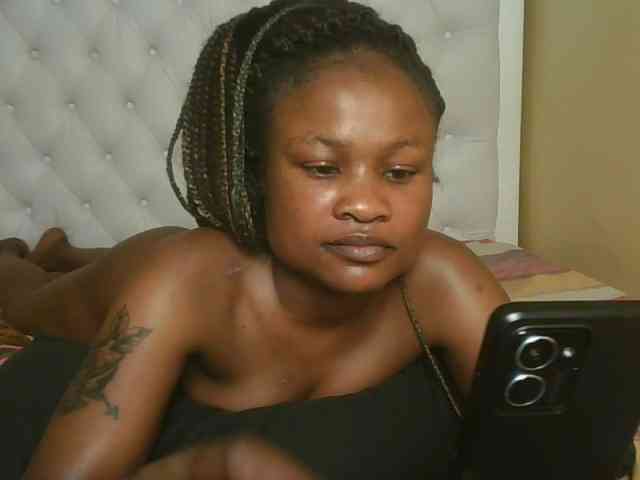 queenivy webcam