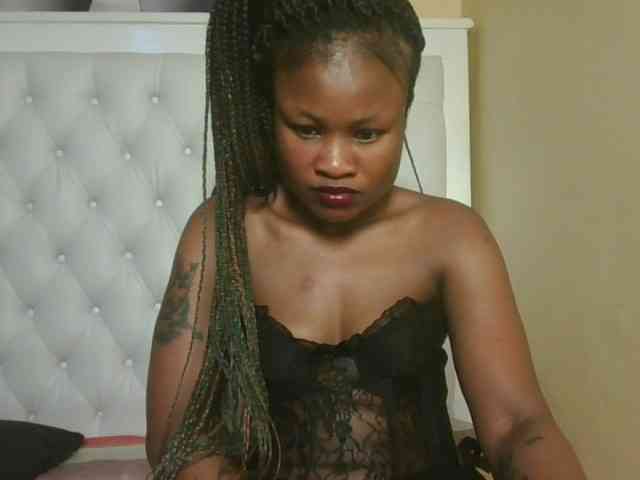 queenivy webcam