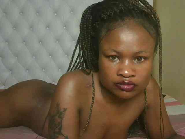 queenivy webcam