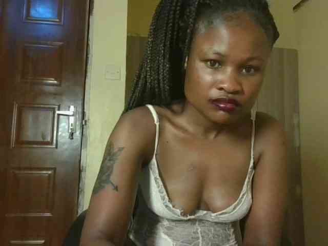 queenivy webcam