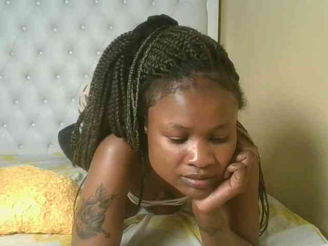 queenivy webcam