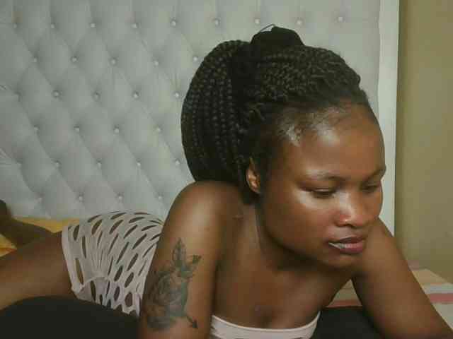 queenivy webcam