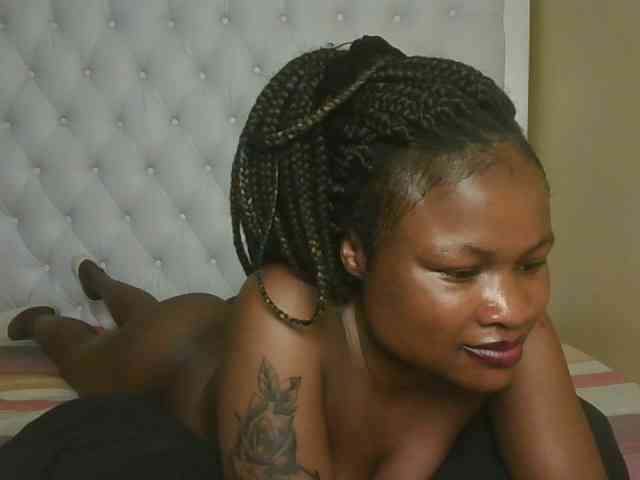 queenivy webcam
