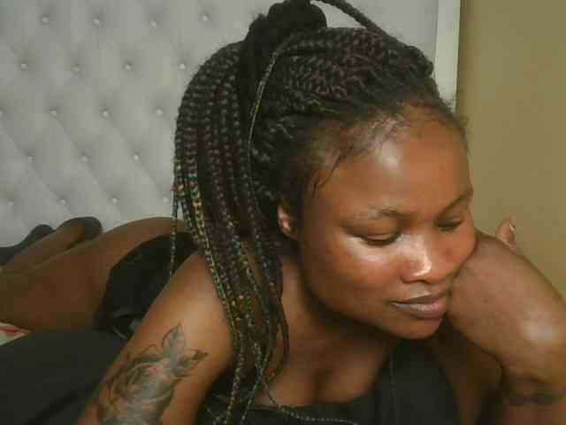 queenivy webcam