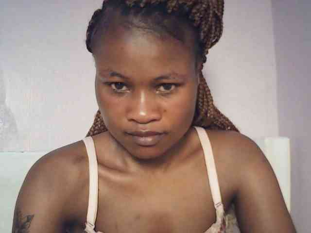 queenivy Live Webcam on BongaCams