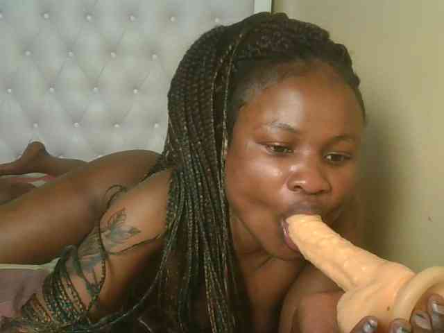 queenivy webcam