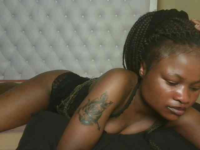 queenivy webcam