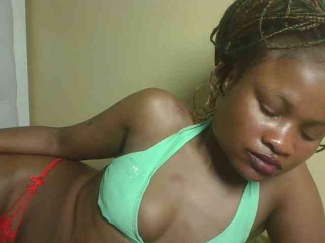 queenivy webcam