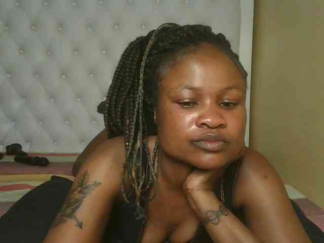 queenivy webcam