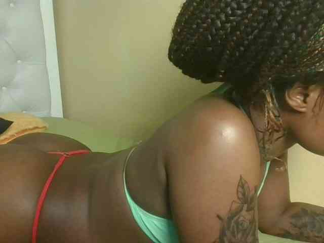queenivy webcam