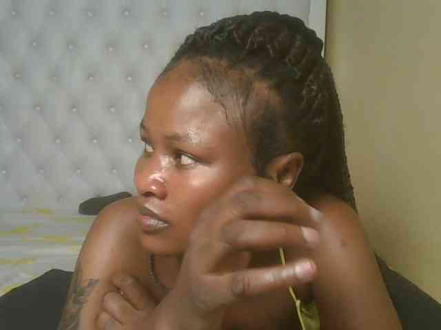 queenivy webcam